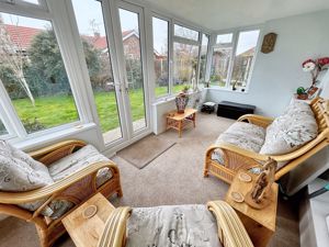 Sun lounge- click for photo gallery